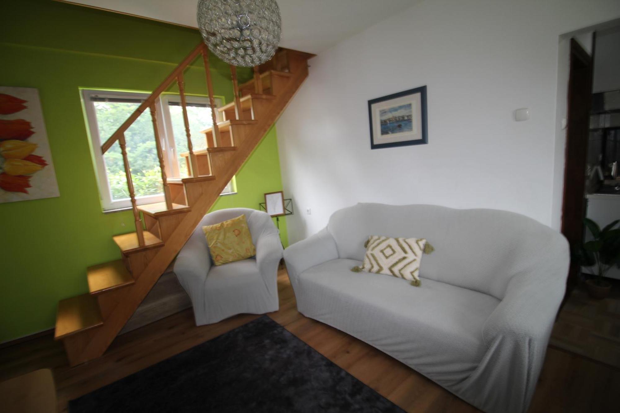 Hotri House On The River Island Villa *